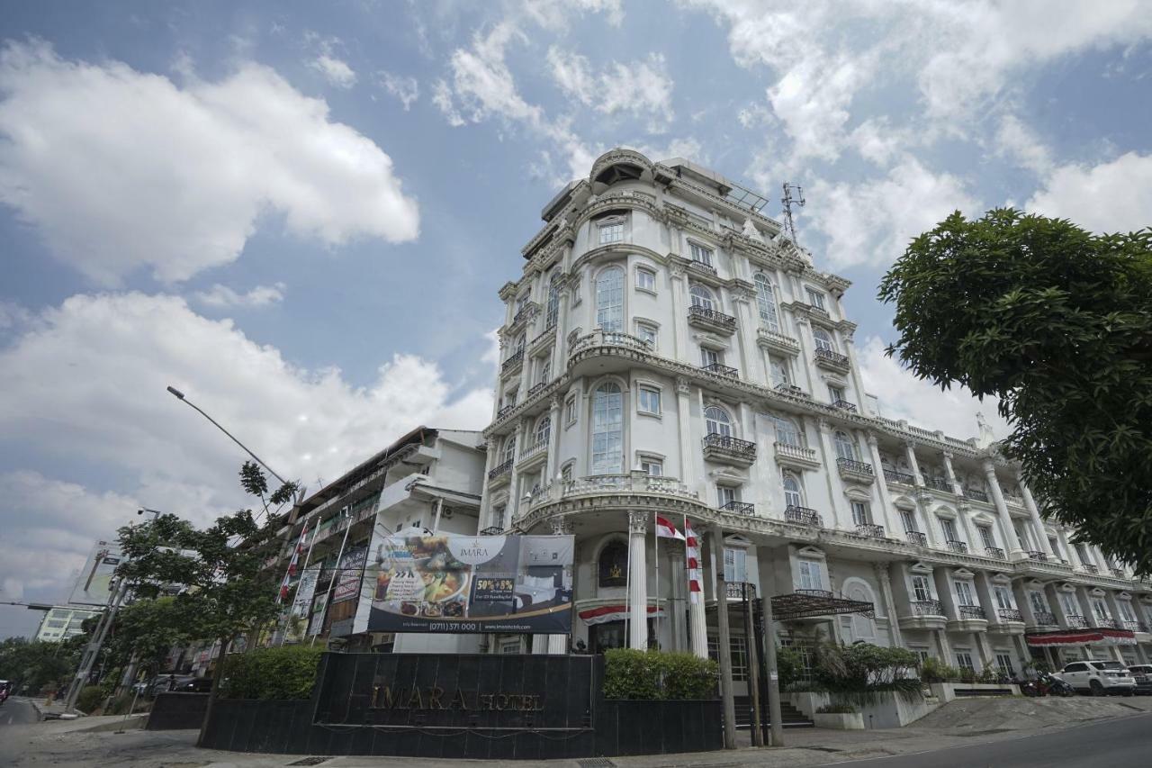 Capital O 1128 Hotel Imara Palembang Exterior photo